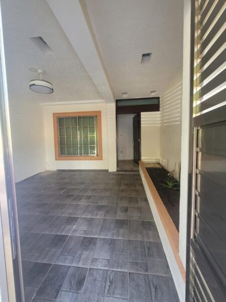 Hermosa Casa en Gran Santa Fe II