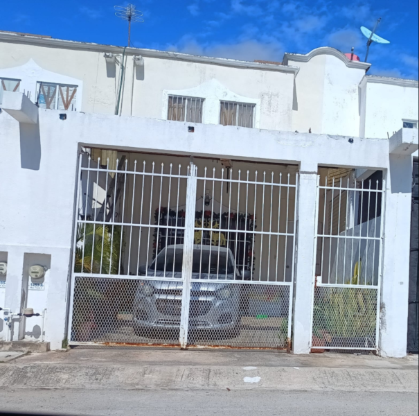 ¡Oportunidad de Remate! Casa de 2 Recámaras en Haciendas del Caribe.